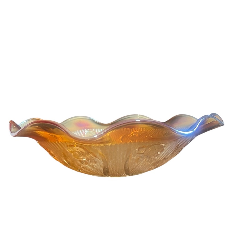 Vintage Jeanette Iris & Herringbone Carnival Glass bowl with a ruffled edge - Picture 7 of 7